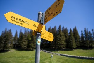 Les éoliennes seraient construites à proximité du col du Mollendruz (archives). KEYSTONE/JEAN-CHRISTOPHE BOTT
